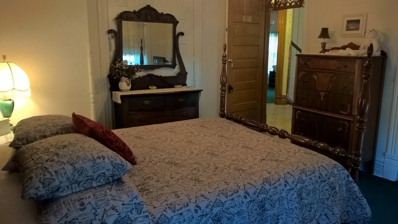 Innisfree Bed & Breakfast Саут-Бенд Экстерьер фото